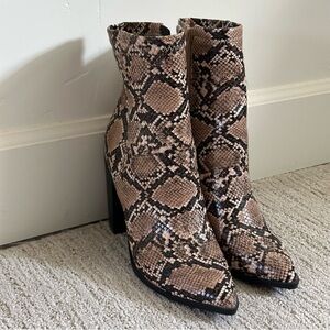 Snakeskin Print Heeled Boots